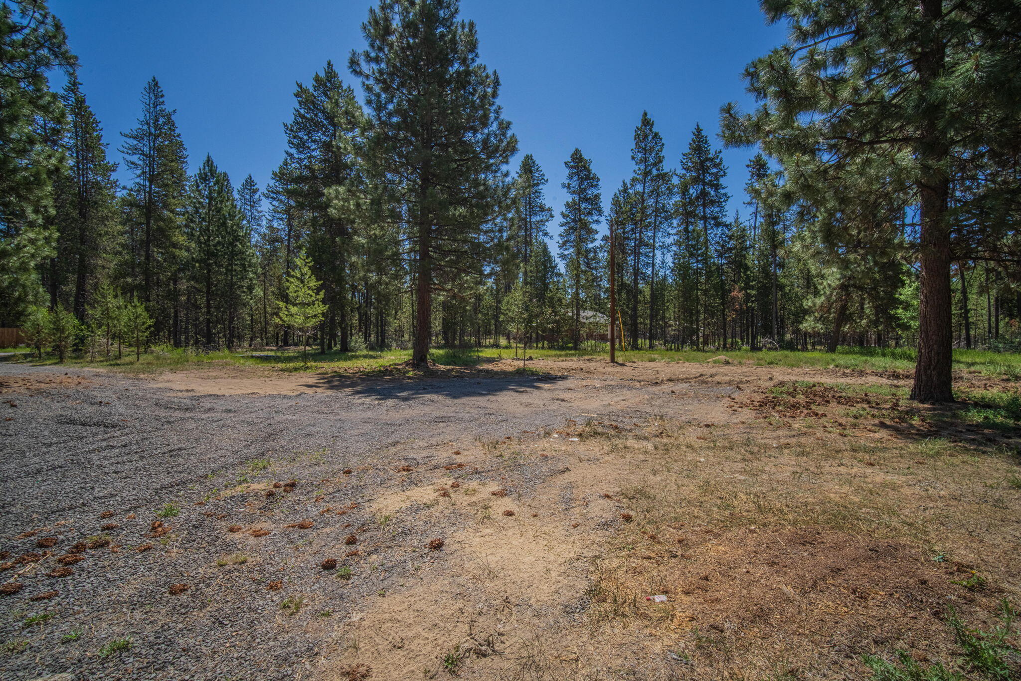 15893 Fir Road La Pine, OR 97739 - Photo 5 of 30 5-web-or-mls-15893 Fir Rd-05
