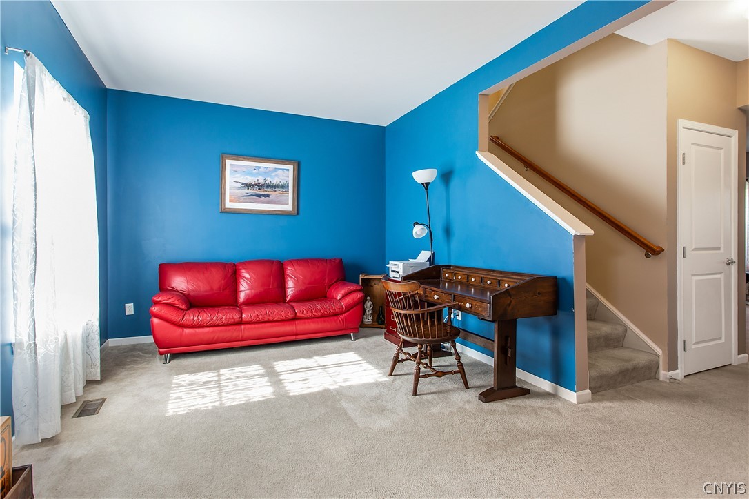 9 Naylor Circle Van Buren, NY 13027 - Photo 3 of 41 Living Room: Alternate view