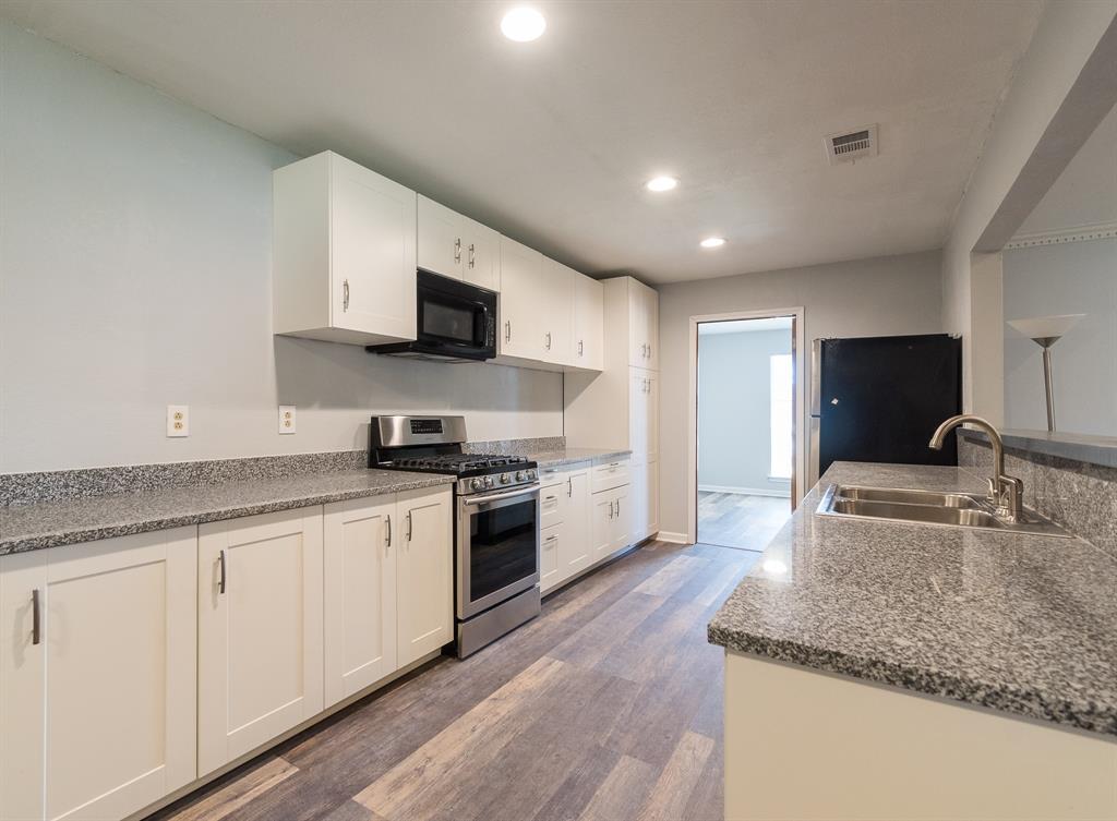9190 Orbiter Circle Dallas, TX 75243 - Photo 15 of 25