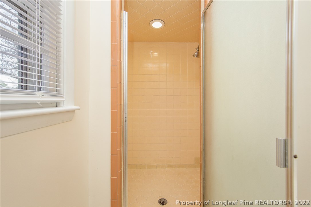 660 Pleasant Loop Fayetteville, NC 28311 - Photo 20 of 35 a bathroom with a shower
