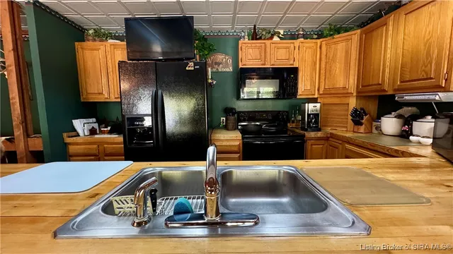 $749,900 | 1740 Squire Boone Road Southwest, Mauckport, IN 47142