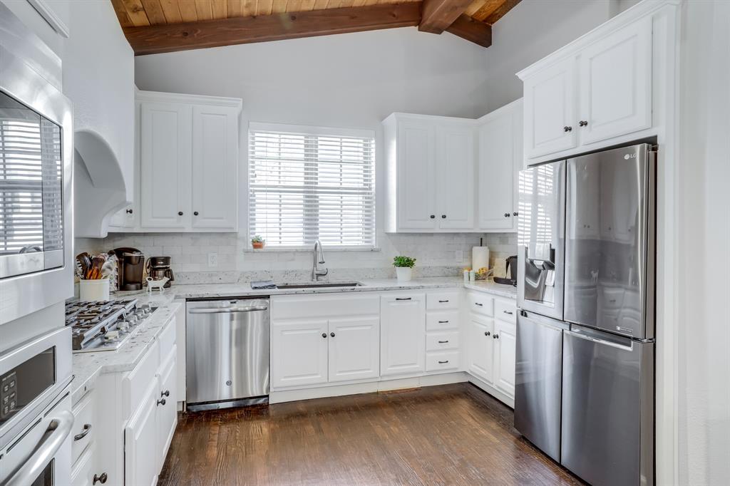 635 Via Ravello Irving, TX 75039 - Photo 4 of 27