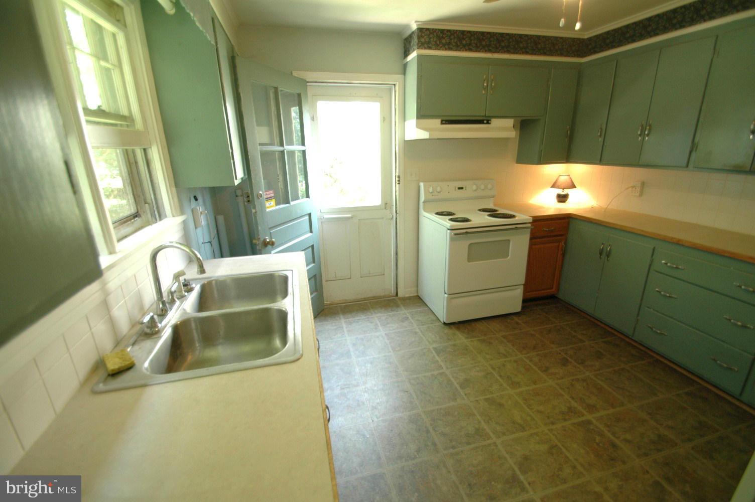 7 Gladden Road Annapolis, MD 21401 - Photo 14 of 30 Decent size