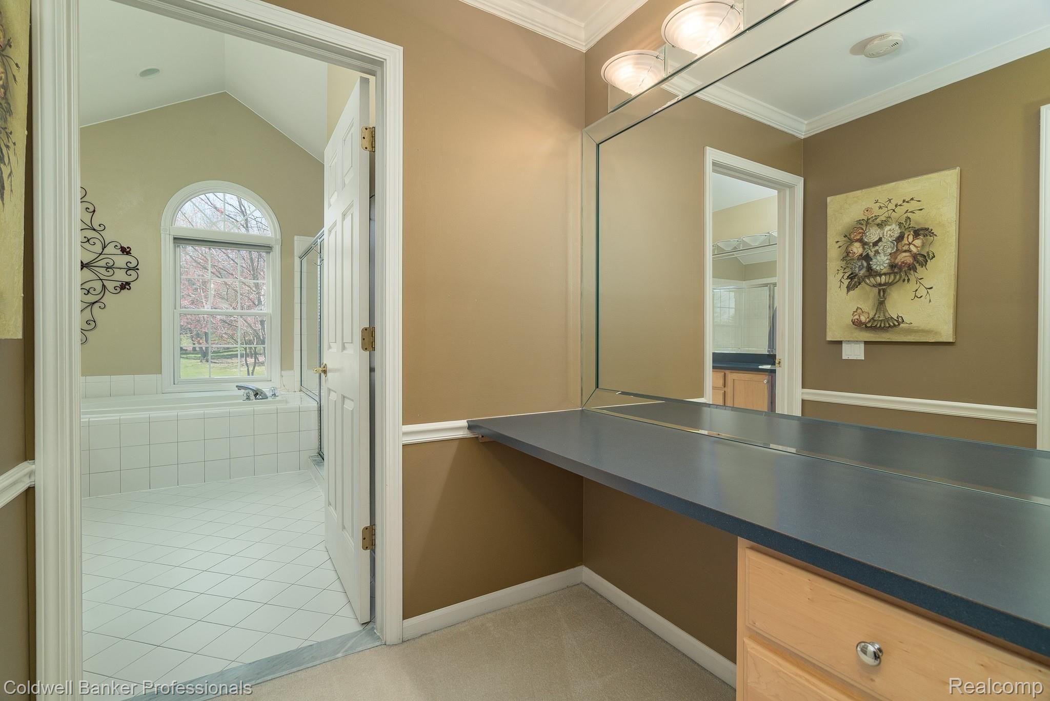 3822 Red Root Road Lake Orion, MI 48360 - Photo 19 of 42 3822-Red-Root-Rd-23.JPG