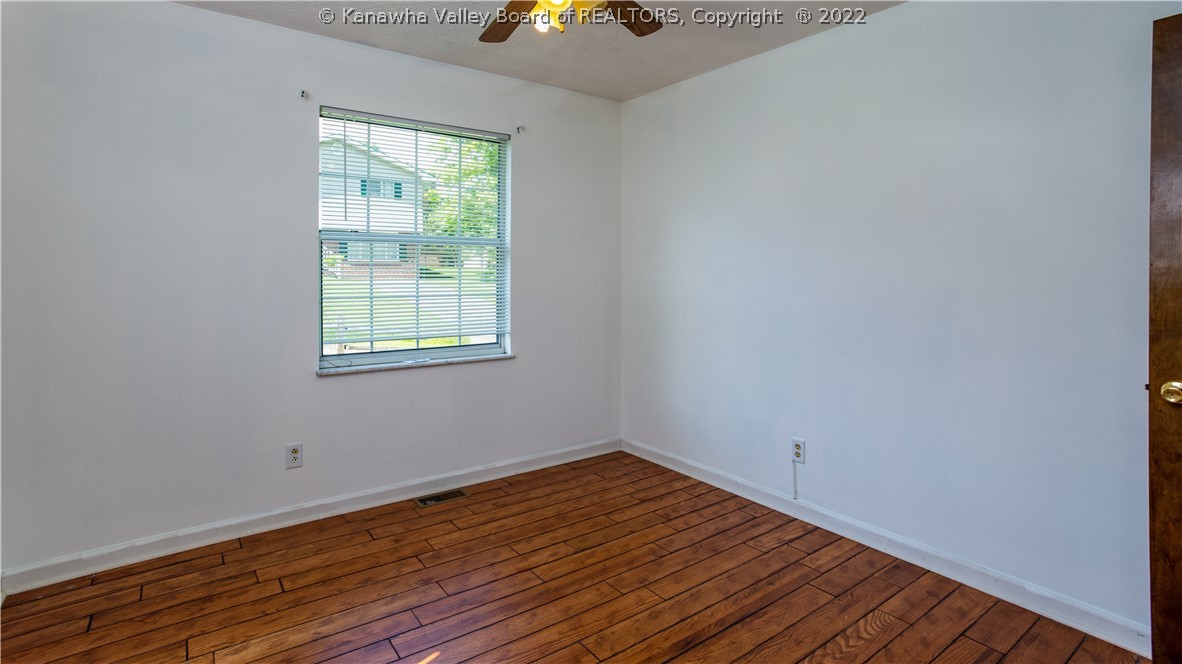 5002 Ridgemont Heights Lavalette, WV 25535 - Photo 28 of 33 Gallery Image 28