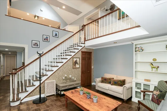 $799,000 | 25440 North Wagon Wheel Court, Barrington, IL 60010