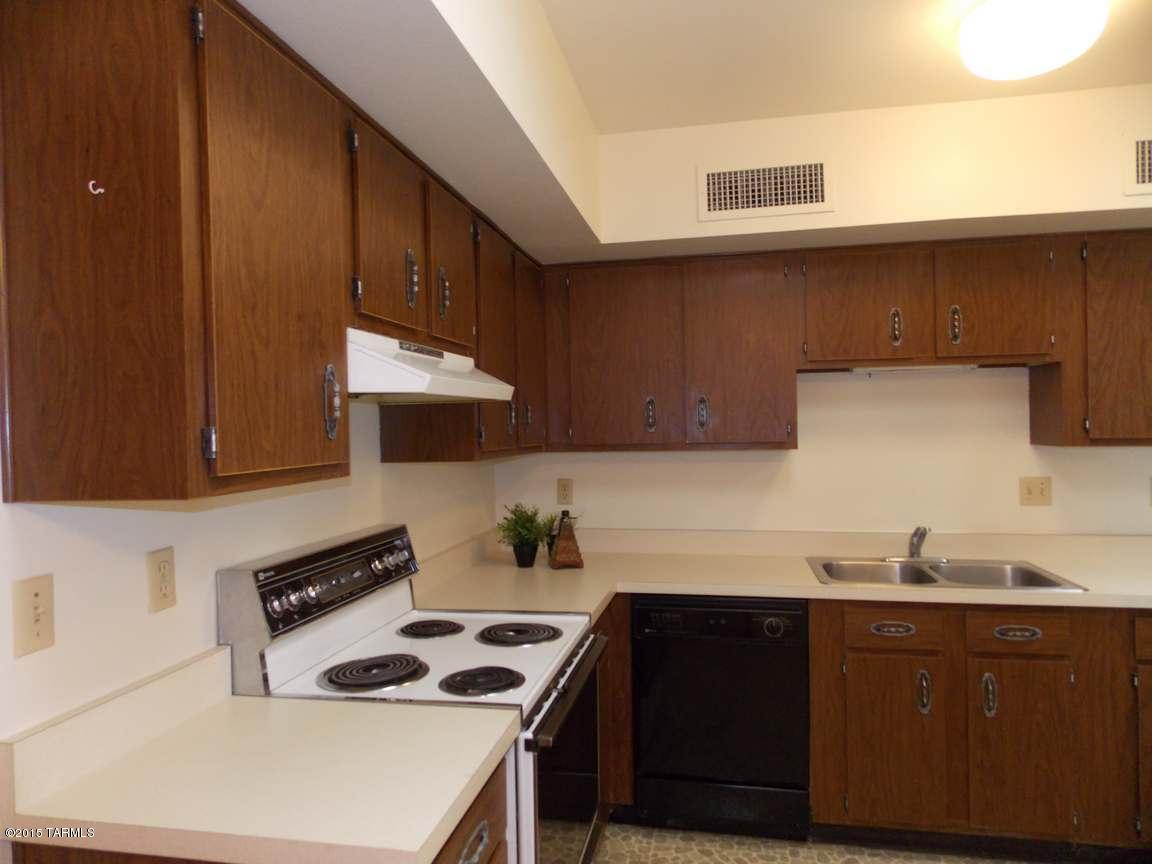 4820 East Fort Lowell Road, Unit D Tucson, AZ 85712 - Photo 5 of 17 Gallery Image 5