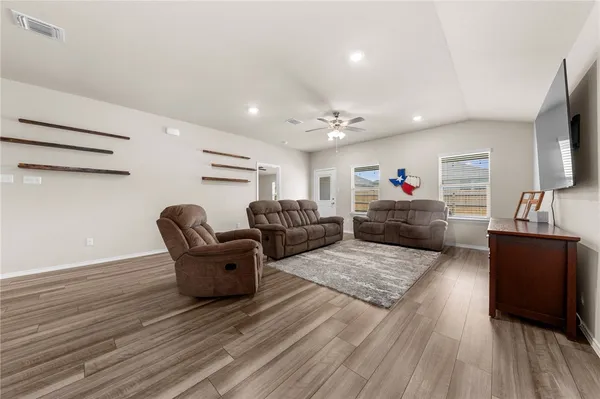 $299,999 | 8616 Cantera Rdg Road, Temple, TX 76502