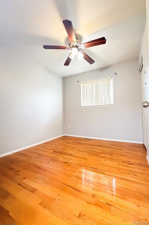 8439 Plumbrook Road Sterling Heights, MI 48313 - Photo 8 of 16 Gallery Image 8