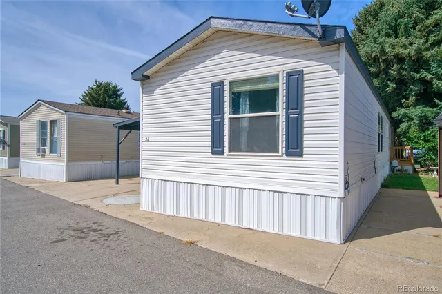 a view of a house with a garage