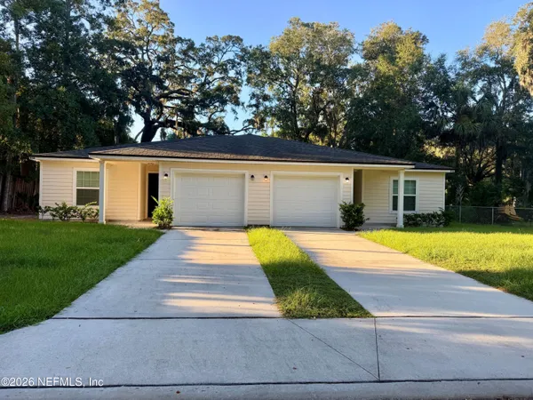 $1,650 | 450 Clinton Drive, Orange Park, FL 32073
