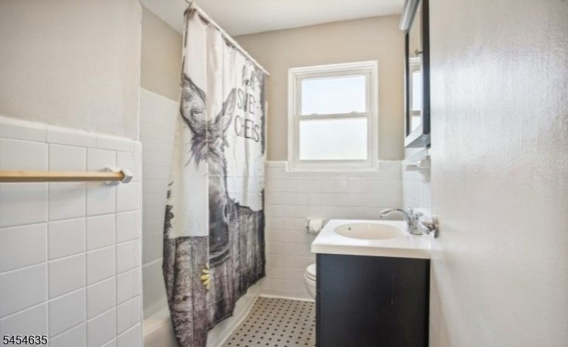 604 Chestnut Street, Unit G Union, NJ 07083 - Photo 8 of 12 Gallery Image 8