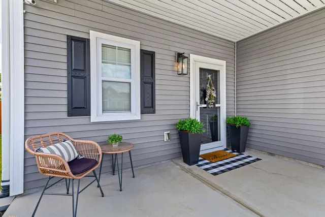 $369,900 | 570 Crossland Drive, Moncks Corner, SC 29461