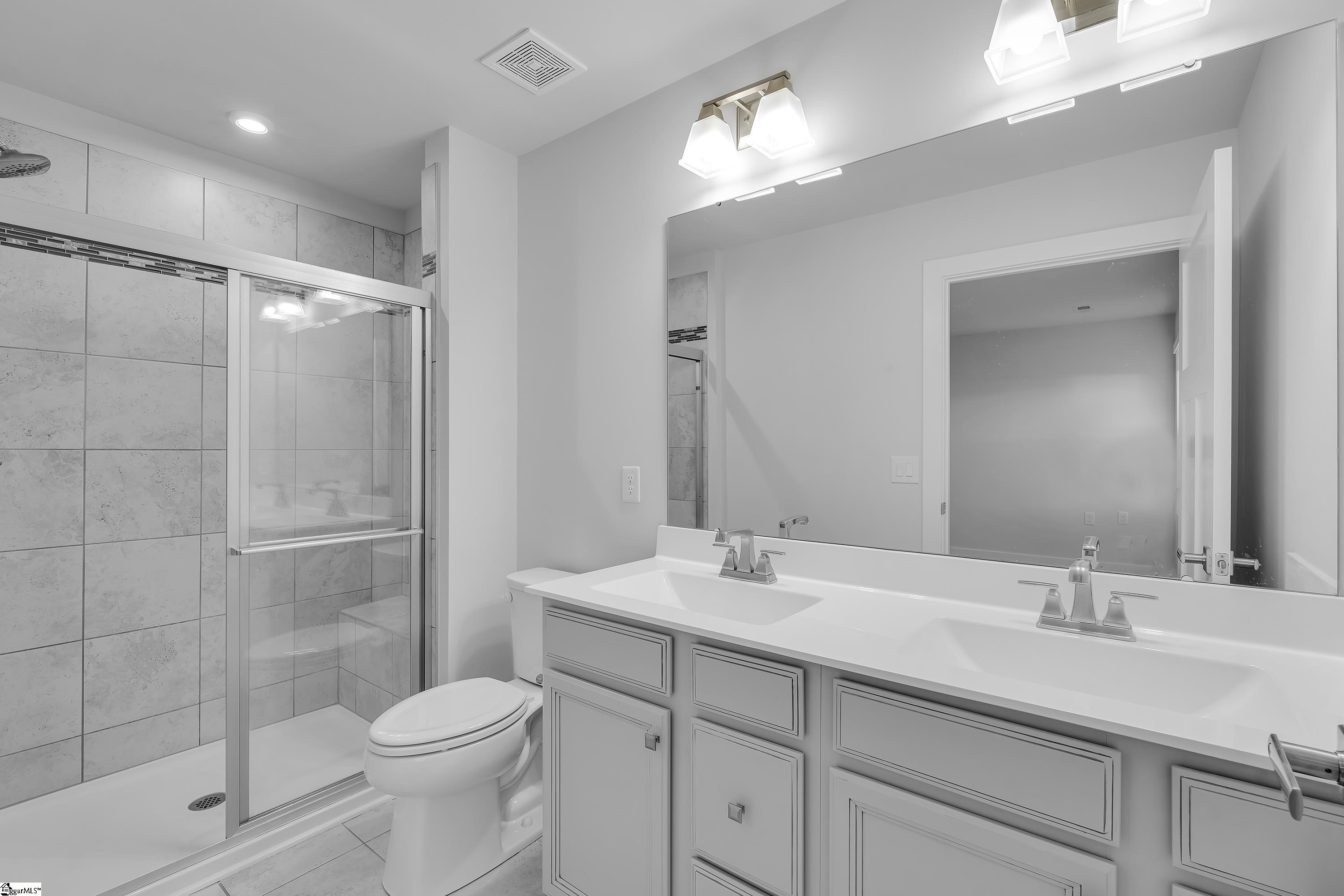 803 Shady Oak Court Boiling Springs, SC 29316 - Photo 13 of 26