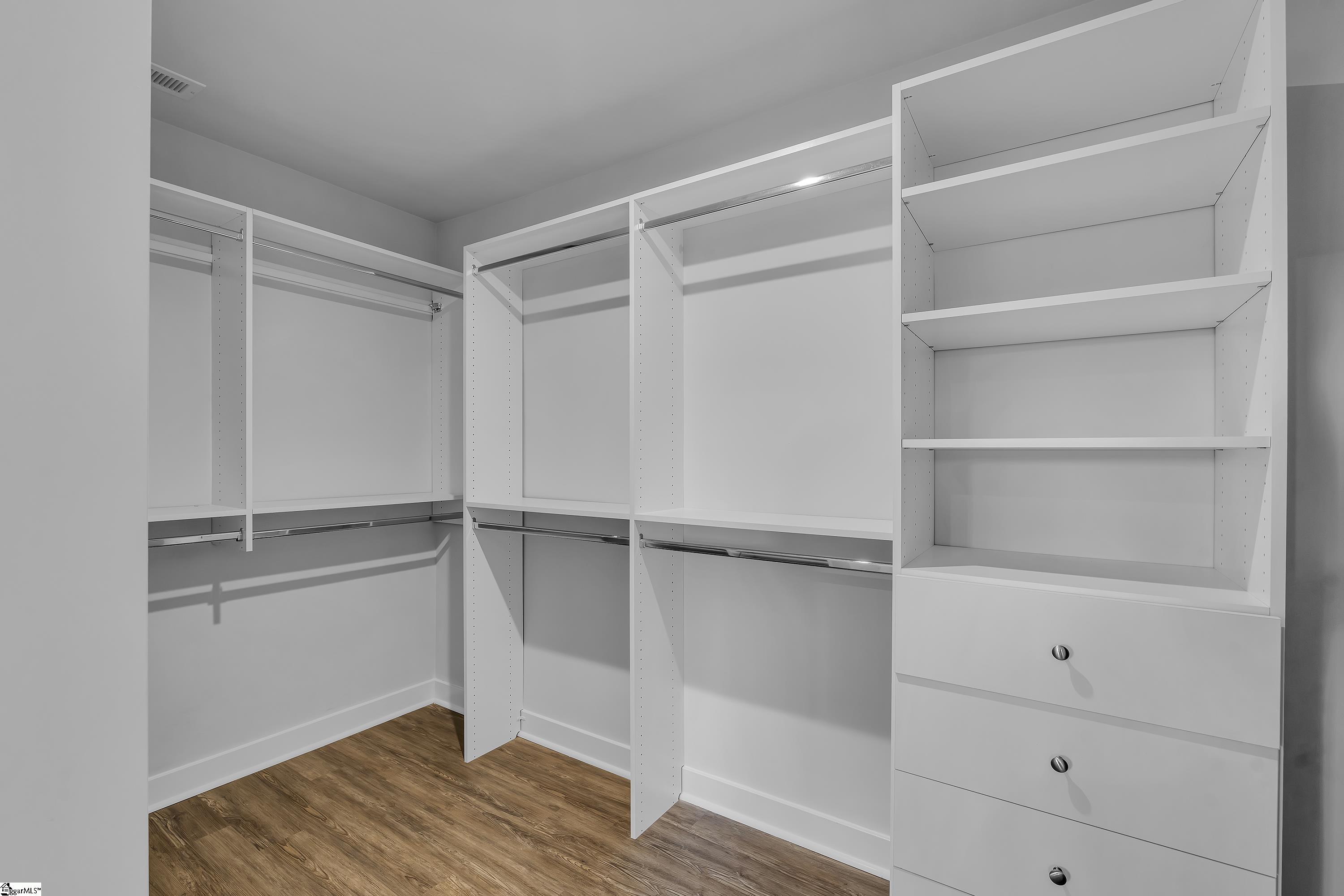 803 Shady Oak Court Boiling Springs, SC 29316 - Photo 14 of 26