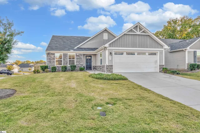 $289,500 | 803 Shady Oak Court, Boiling Springs, SC 29316