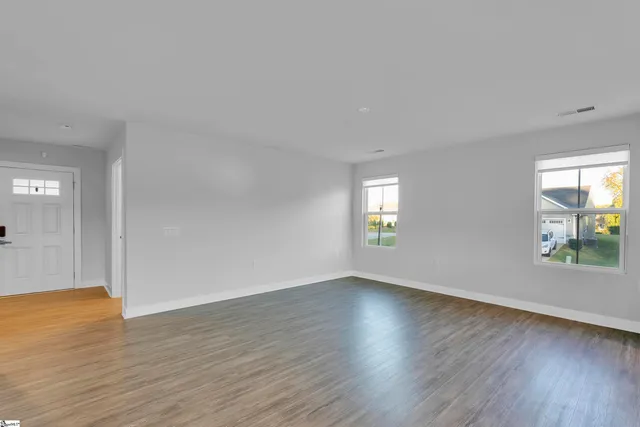 $289,500 | 803 Shady Oak Court, Boiling Springs, SC 29316