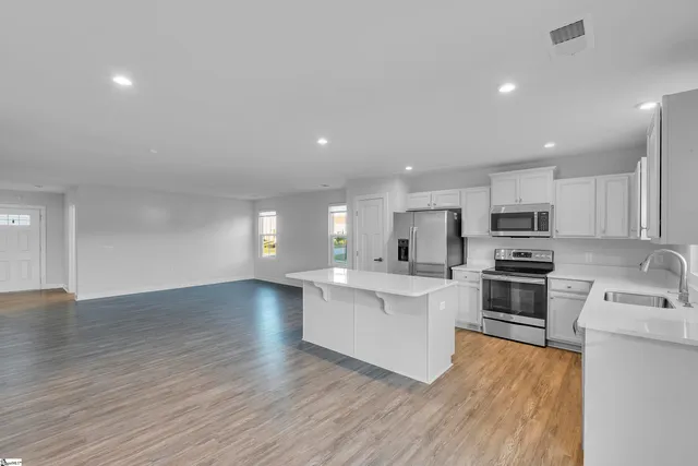 $289,500 | 803 Shady Oak Court, Boiling Springs, SC 29316