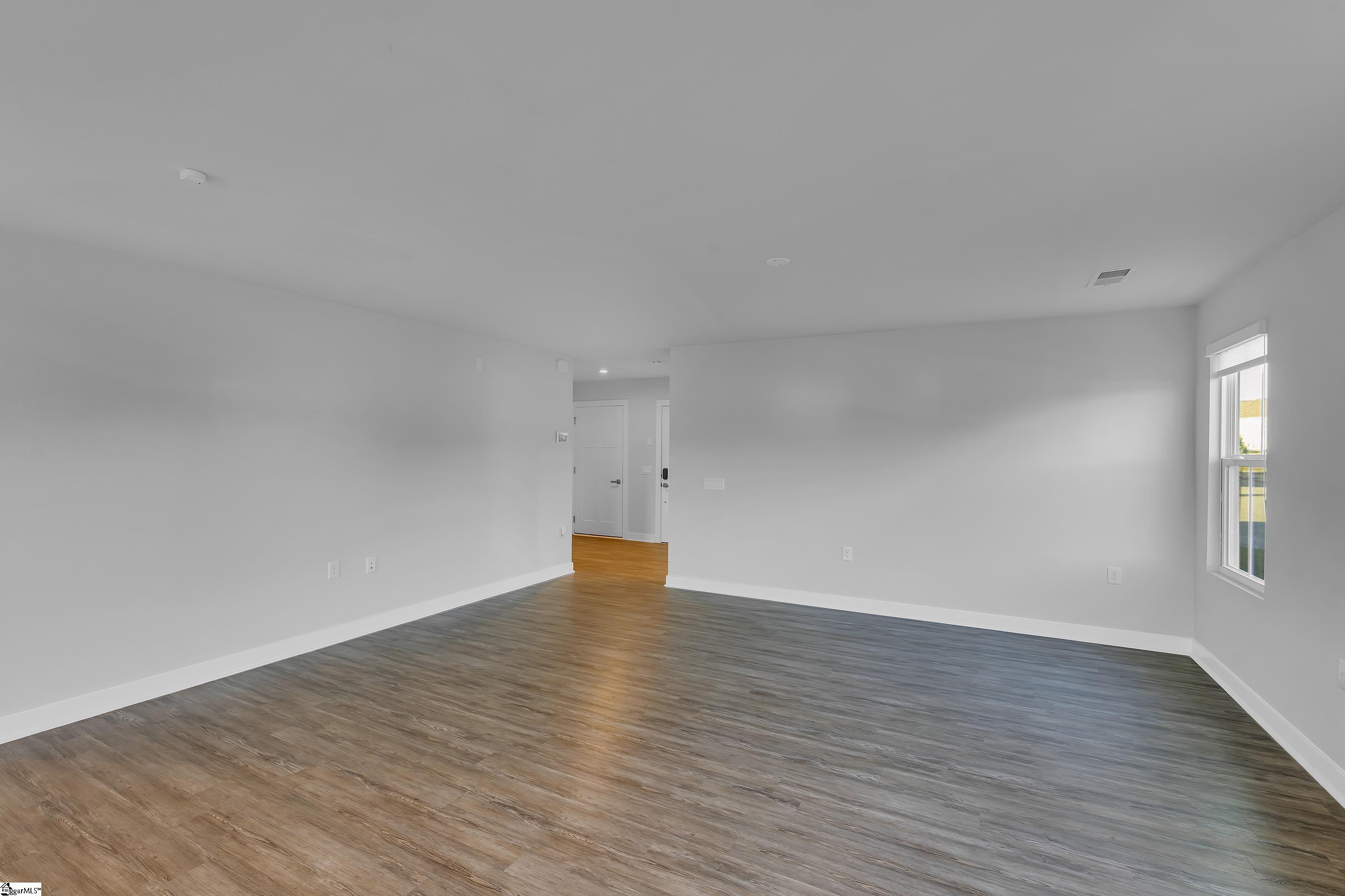 803 Shady Oak Court Boiling Springs, SC 29316 - Photo 10 of 26