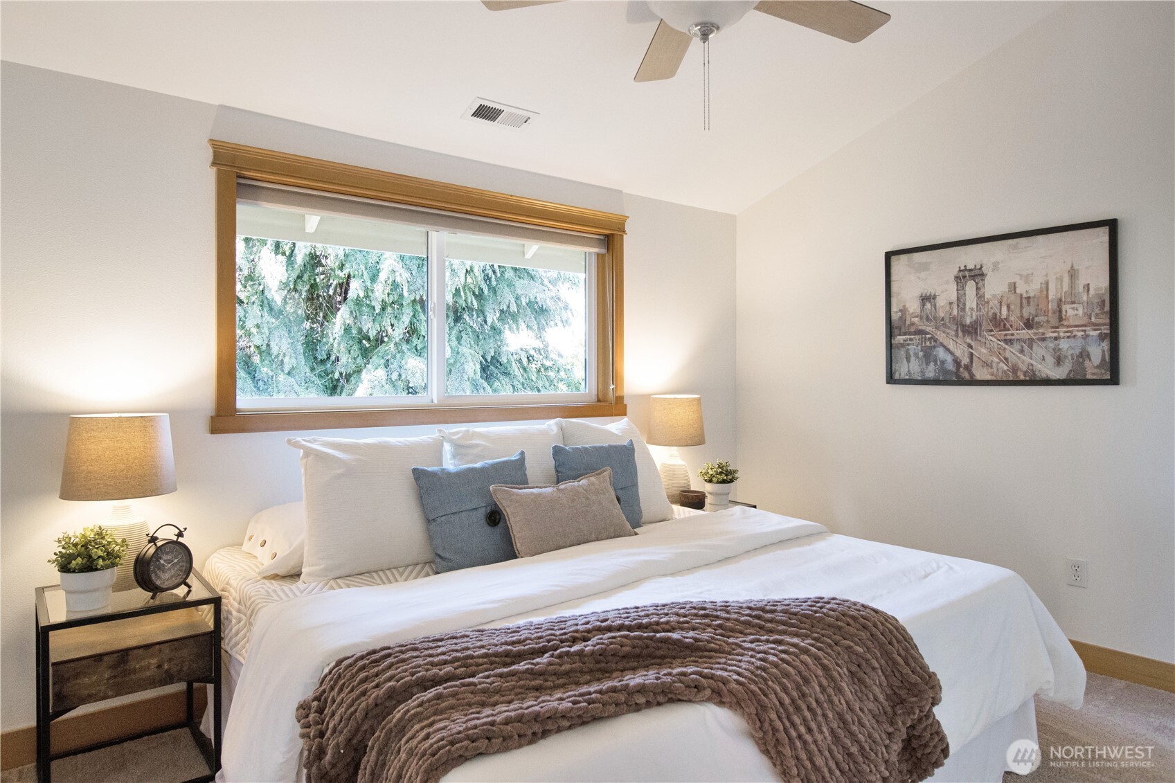 8515 Stone Avenue North, Unit A Seattle, WA 98103 - Photo 14 of 27