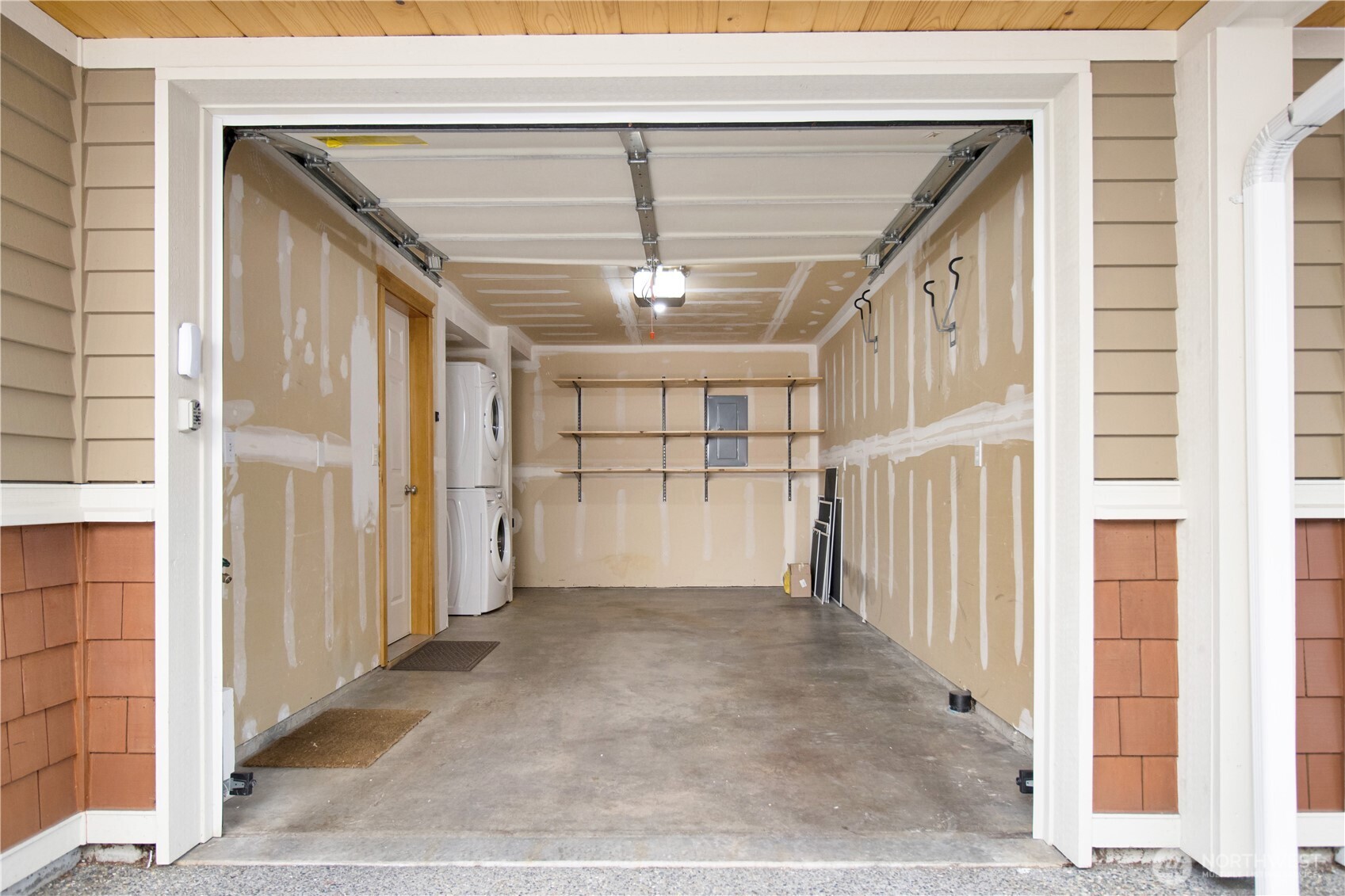 8515 Stone Avenue North, Unit A Seattle, WA 98103 - Photo 24 of 27