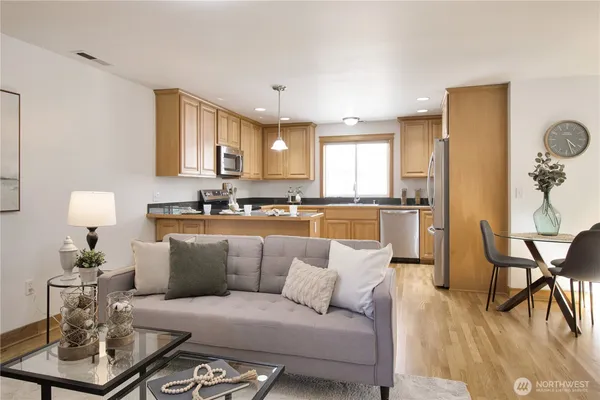 $650,000 | 8515 Stone Avenue North, Unit A, Seattle, WA 98103