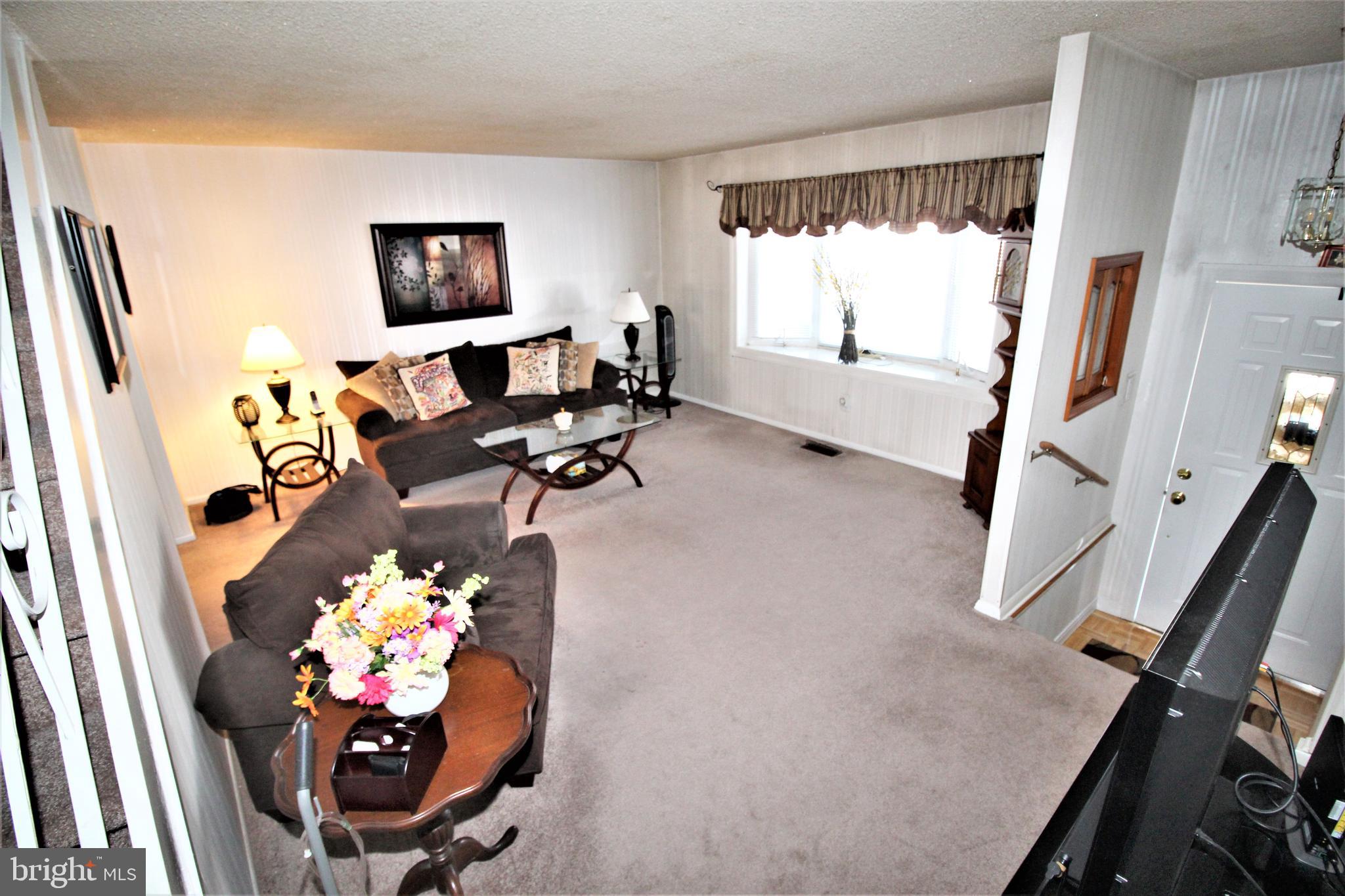 12524 Chilton Road Philadelphia, PA 19154 - Photo 24 of 31
