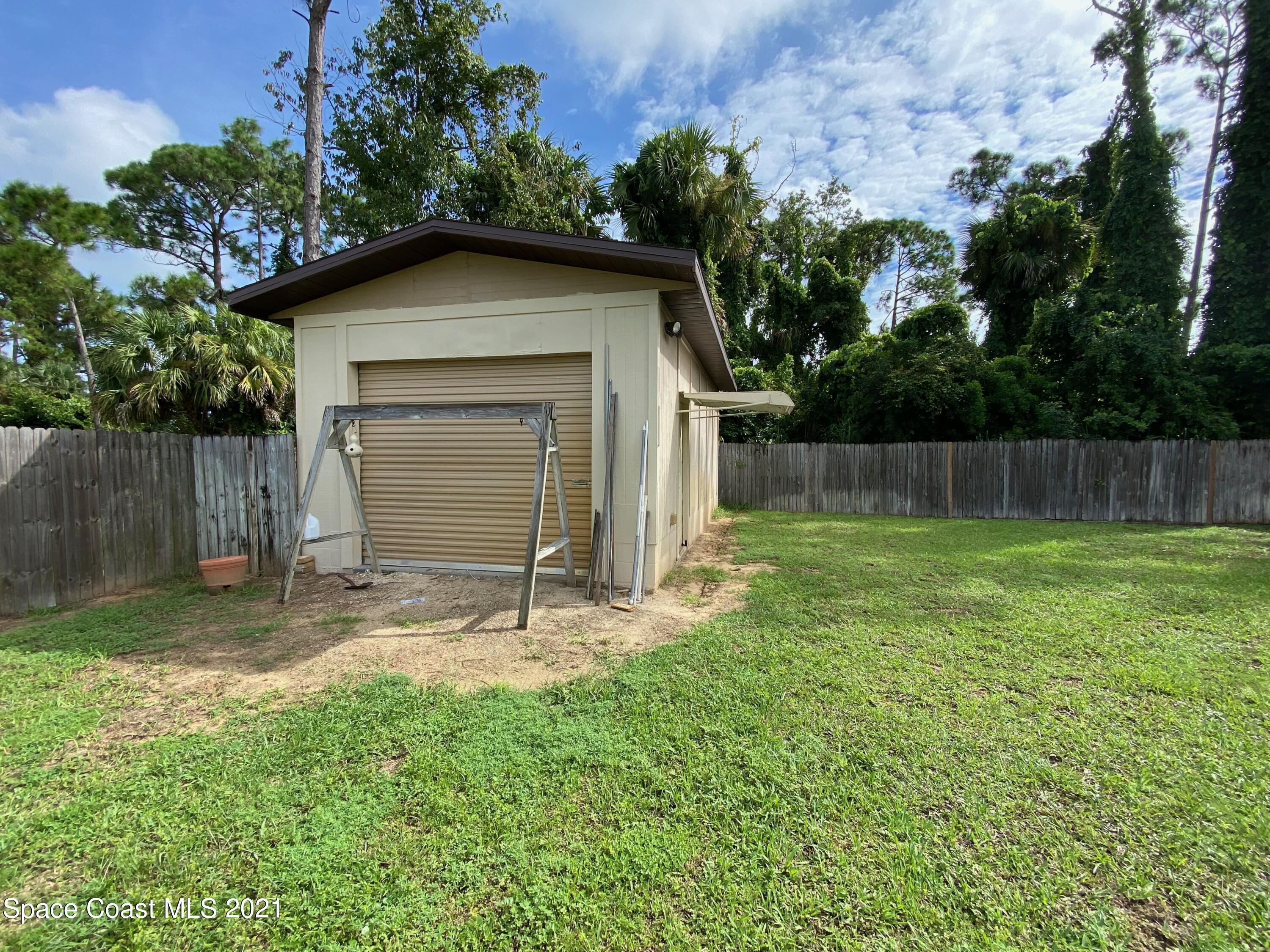 3651 Canal Road Edgewater, FL 32141 - Photo 8 of 12 IMG_0605