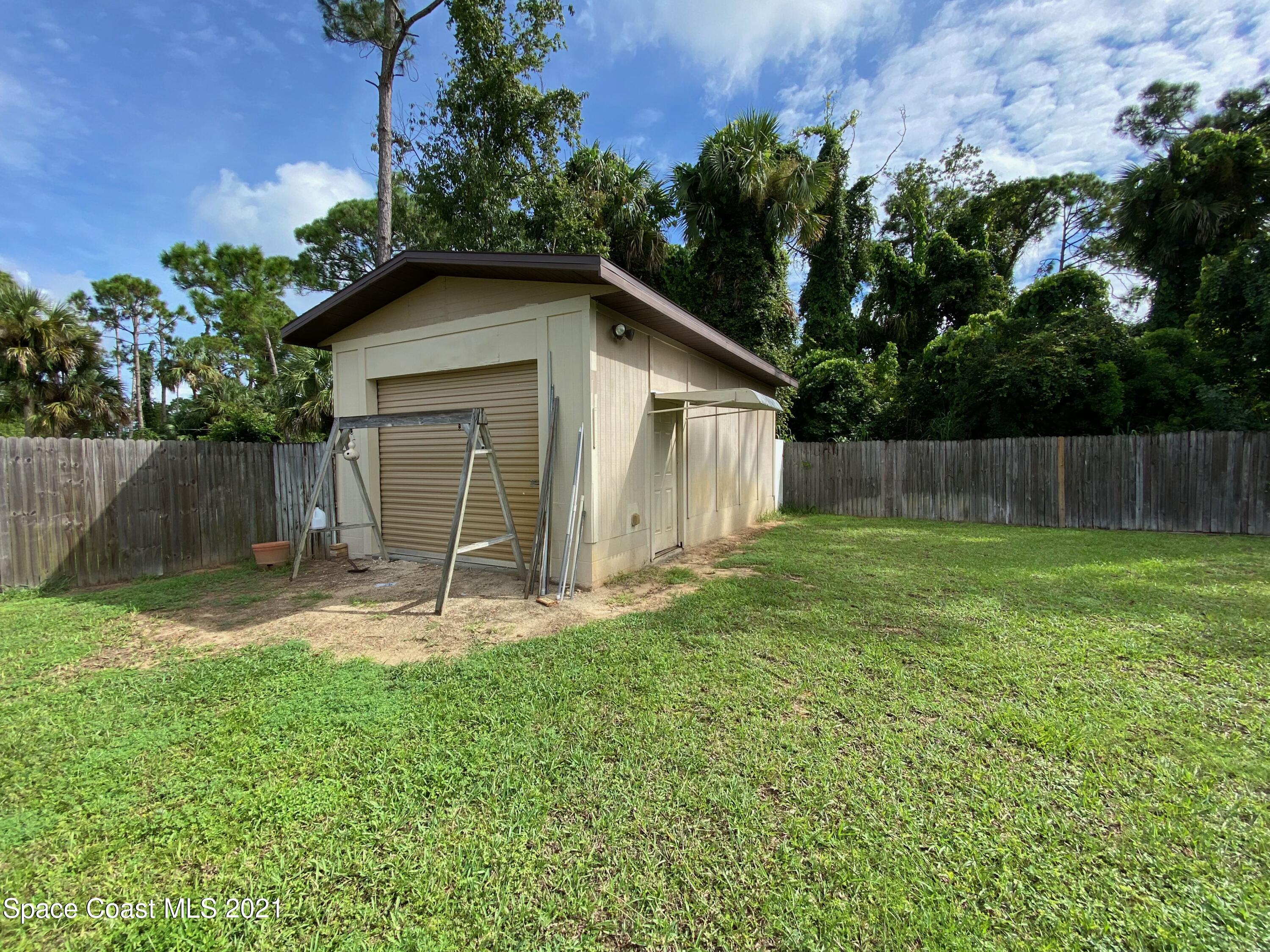 3651 Canal Road Edgewater, FL 32141 - Photo 9 of 12 IMG_0606