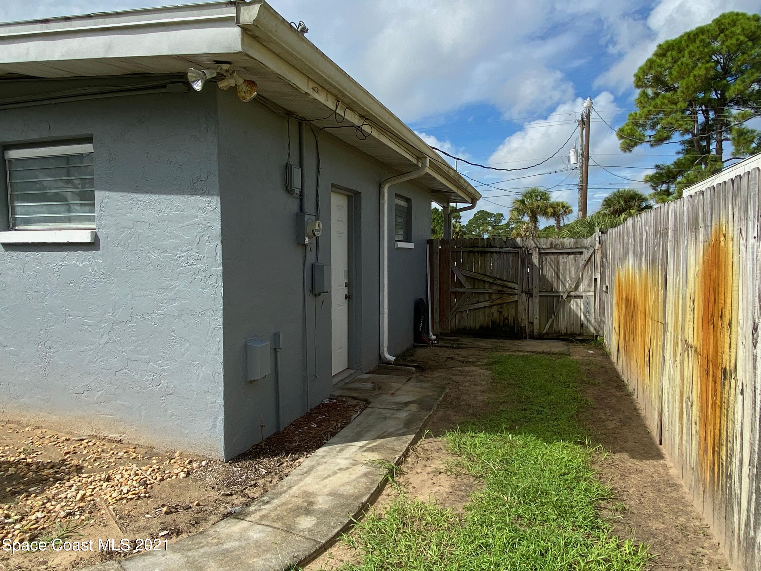 3651 Canal Road Edgewater, FL 32141 - Photo 10 of 12 IMG_0607