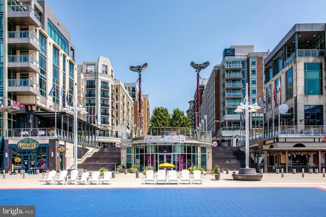 a car parked in front of a building