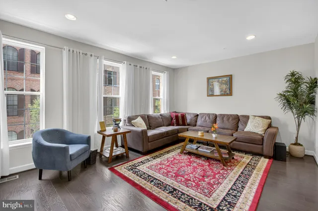 $779,990 | 625 Halsey Way, National Harbor, MD 20745