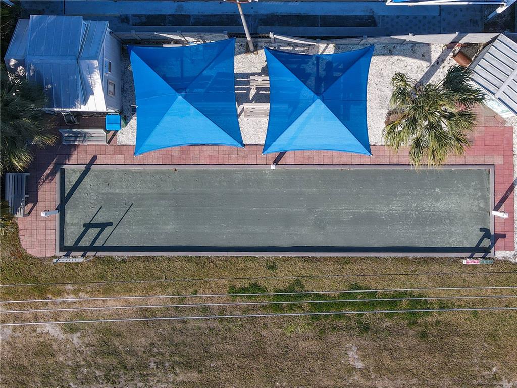 4902 91st Lane North St. Petersburg, FL 33708 - Photo 10 of 41 a view of outdoor space