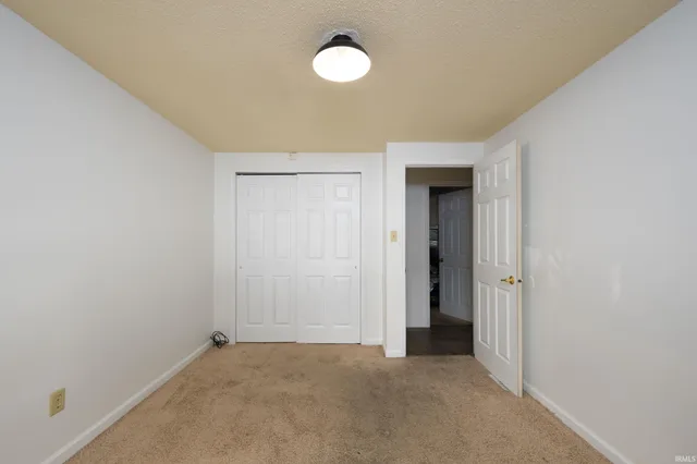 $219,900 | 7212 Treverton Drive, Fort Wayne, IN 46816