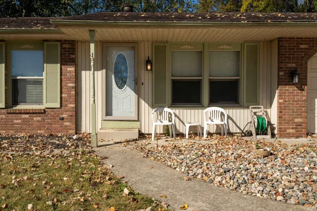 $219,900 | 7212 Treverton Drive, Fort Wayne, IN 46816