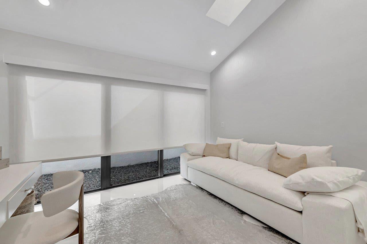 19564 Planters Point Drive Boca Raton, FL 33434 - Photo 16 of 41 EF7F0AE4-E159-4627-922D-4AEF7BAB9E9A