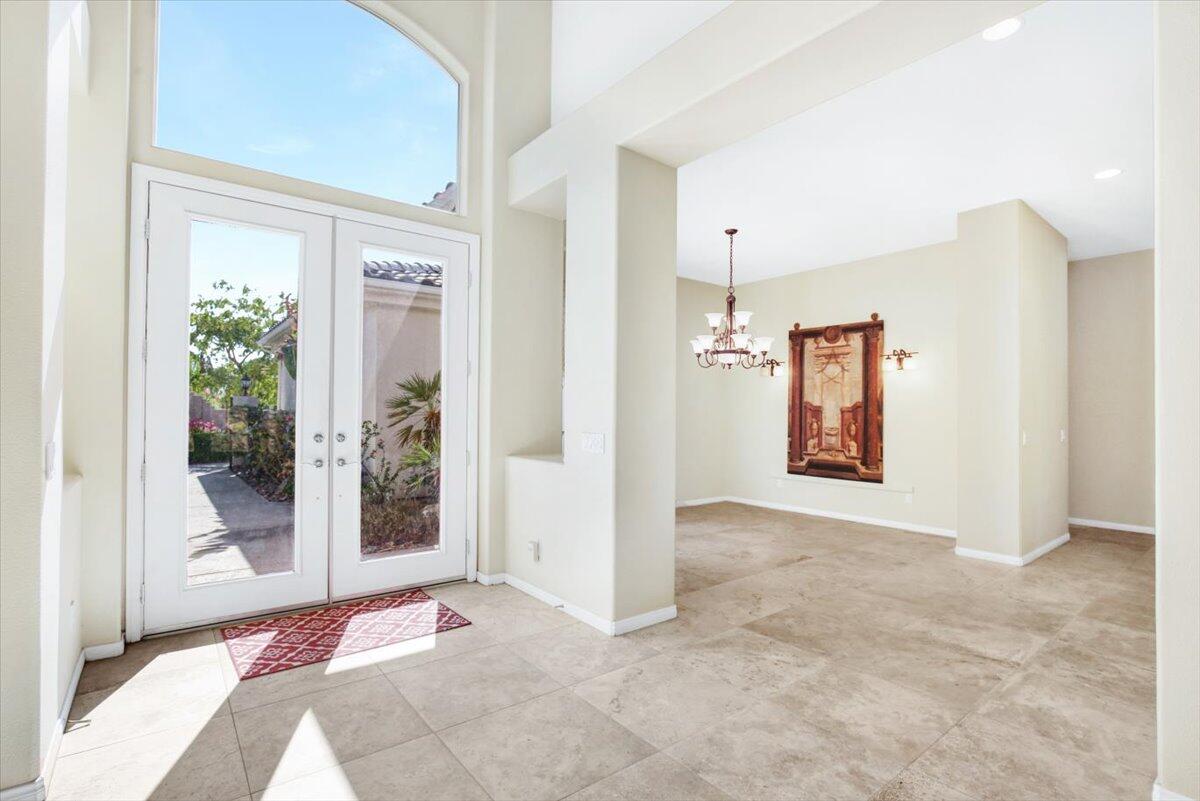 3 Trafalgar Rancho Mirage, CA 92270 - Photo 10 of 26 a view of a hallway with front door