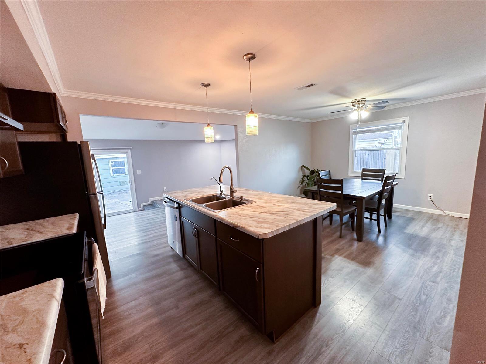 3402 Forsyth Place Godfrey, IL 62035 - Photo 6 of 18 Gallery Image 6