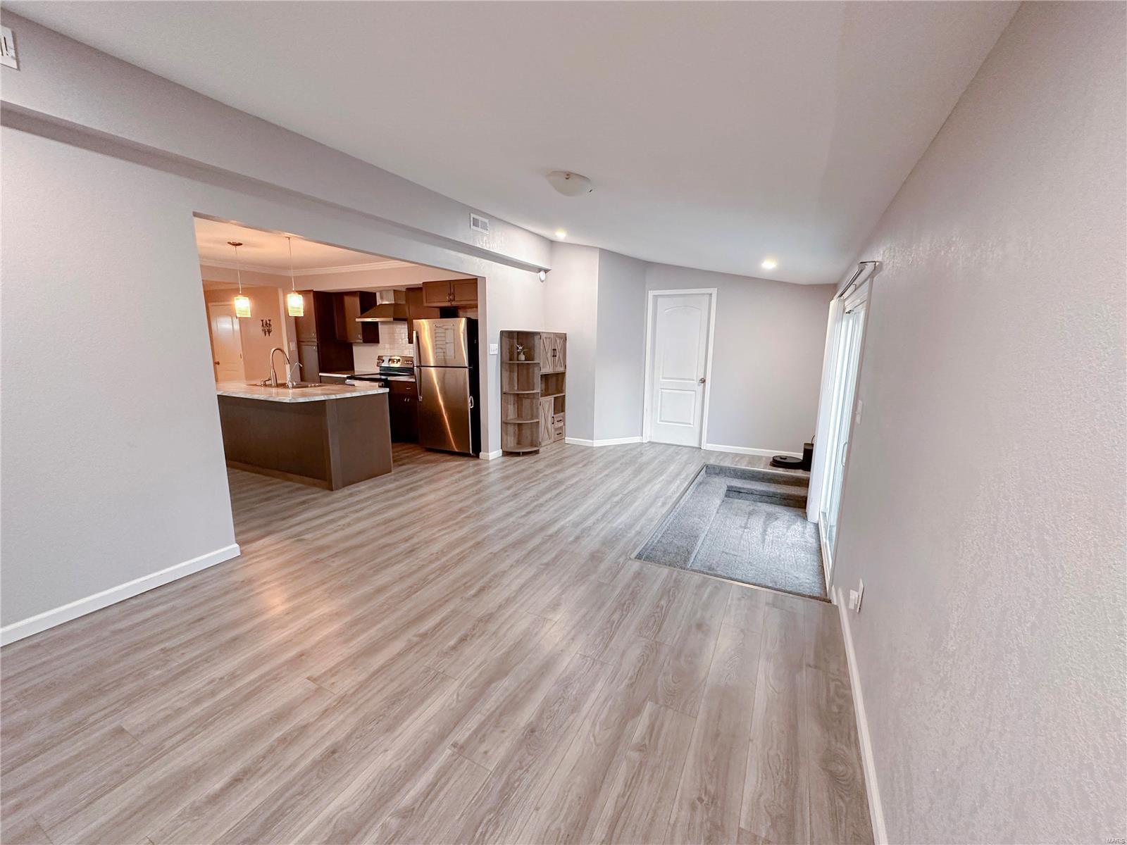 3402 Forsyth Place Godfrey, IL 62035 - Photo 8 of 18 Gallery Image 8