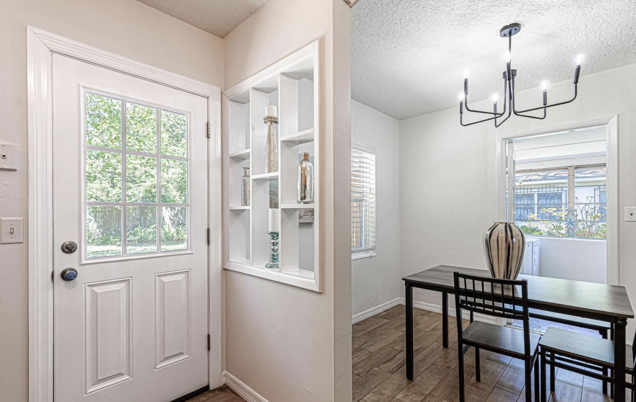 6154 Temple Road Jacksonville, FL 32217 - Photo 10 of 25 a view of a room with furniture and windows