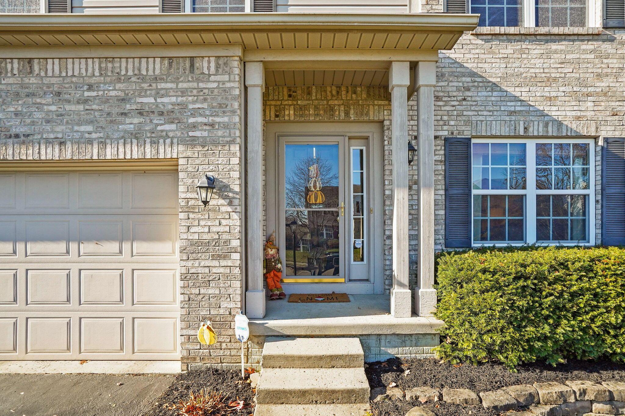 4775 Heath Trails Road Hilliard, OH 43026 - Photo 48 of 63 Front Porch