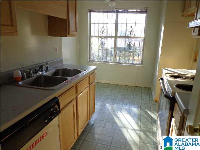 2711 20th Street Southwest Birmingham, AL 35211 - Photo 8 of 18