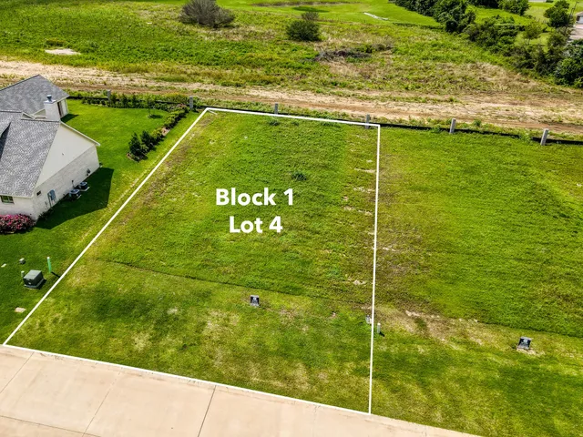 $70,980 | 2433 Oak Hollow Lane, Brenham, TX 77833