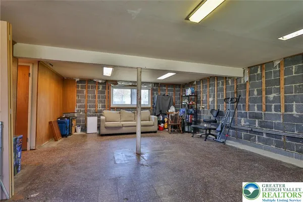 $375,000 | 212 Lea Lane, Warminster, PA 18974