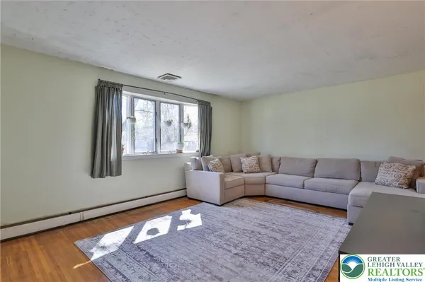 $375,000 | 212 Lea Lane, Warminster, PA 18974