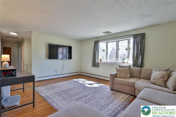 $375,000 | 212 Lea Lane, Warminster, PA 18974