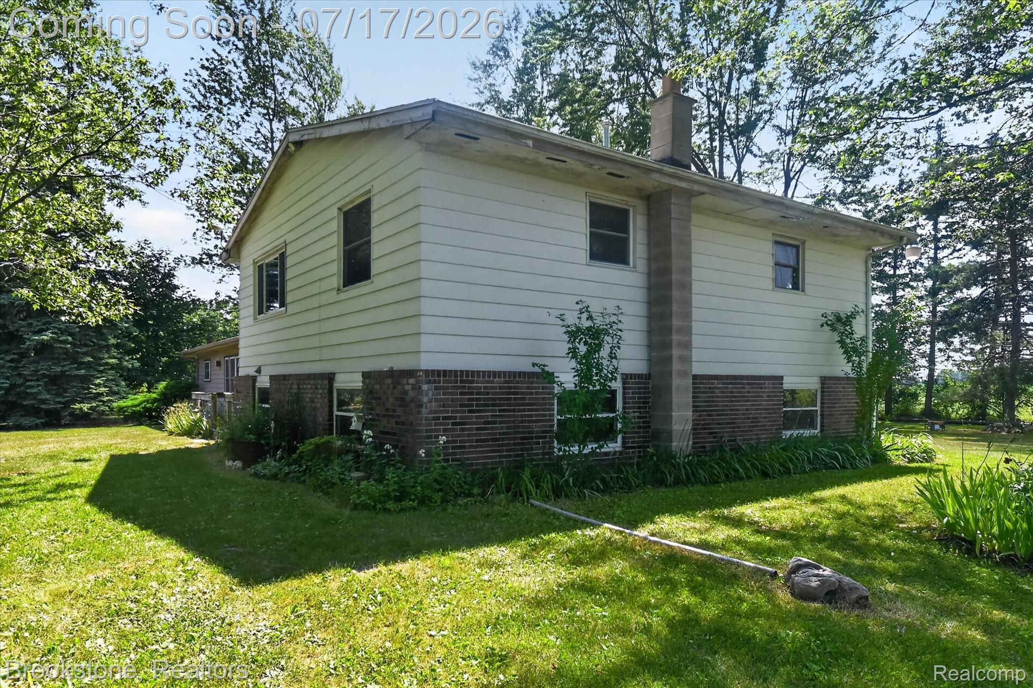 22025 Lakefield Road Merrill, MI 48637 - Photo 41 of 47 41-22025-Lakefield-Rd-WindowStill.jpg