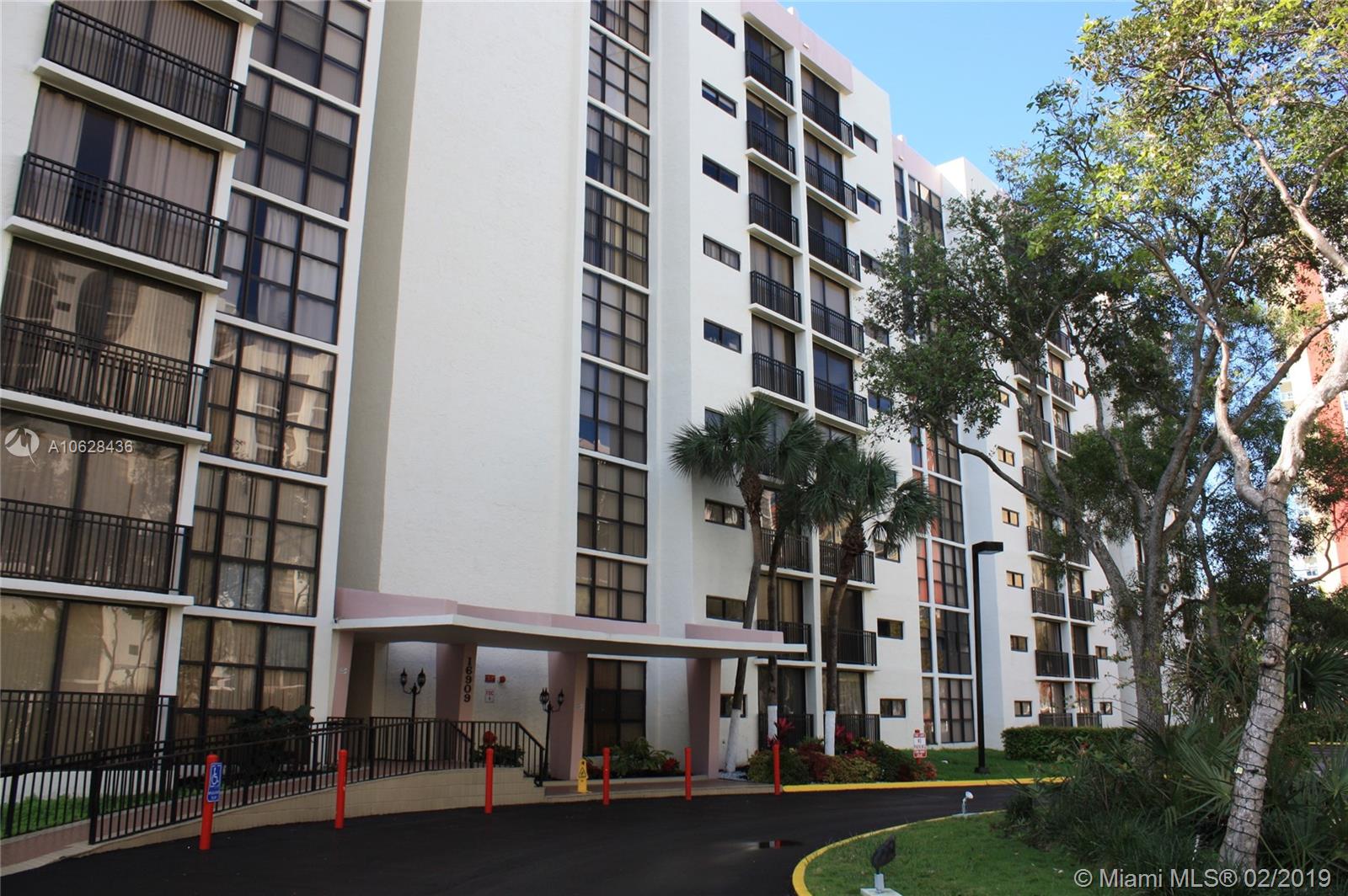 16909 North Bay Road, Unit 901 Sunny Isles Beach, FL 33160 - Photo 2 of 35