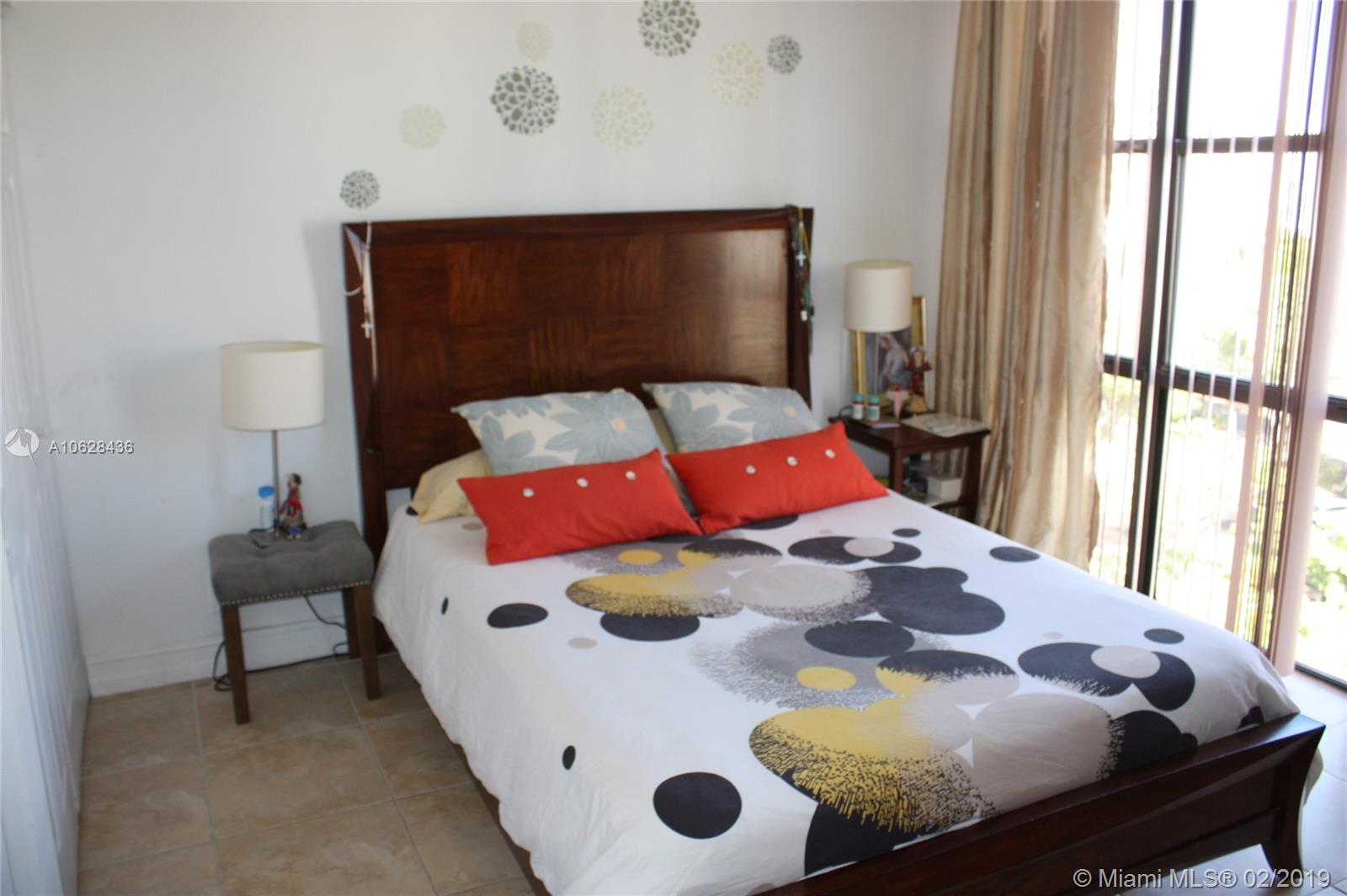 16909 North Bay Road, Unit 901 Sunny Isles Beach, FL 33160 - Photo 18 of 35