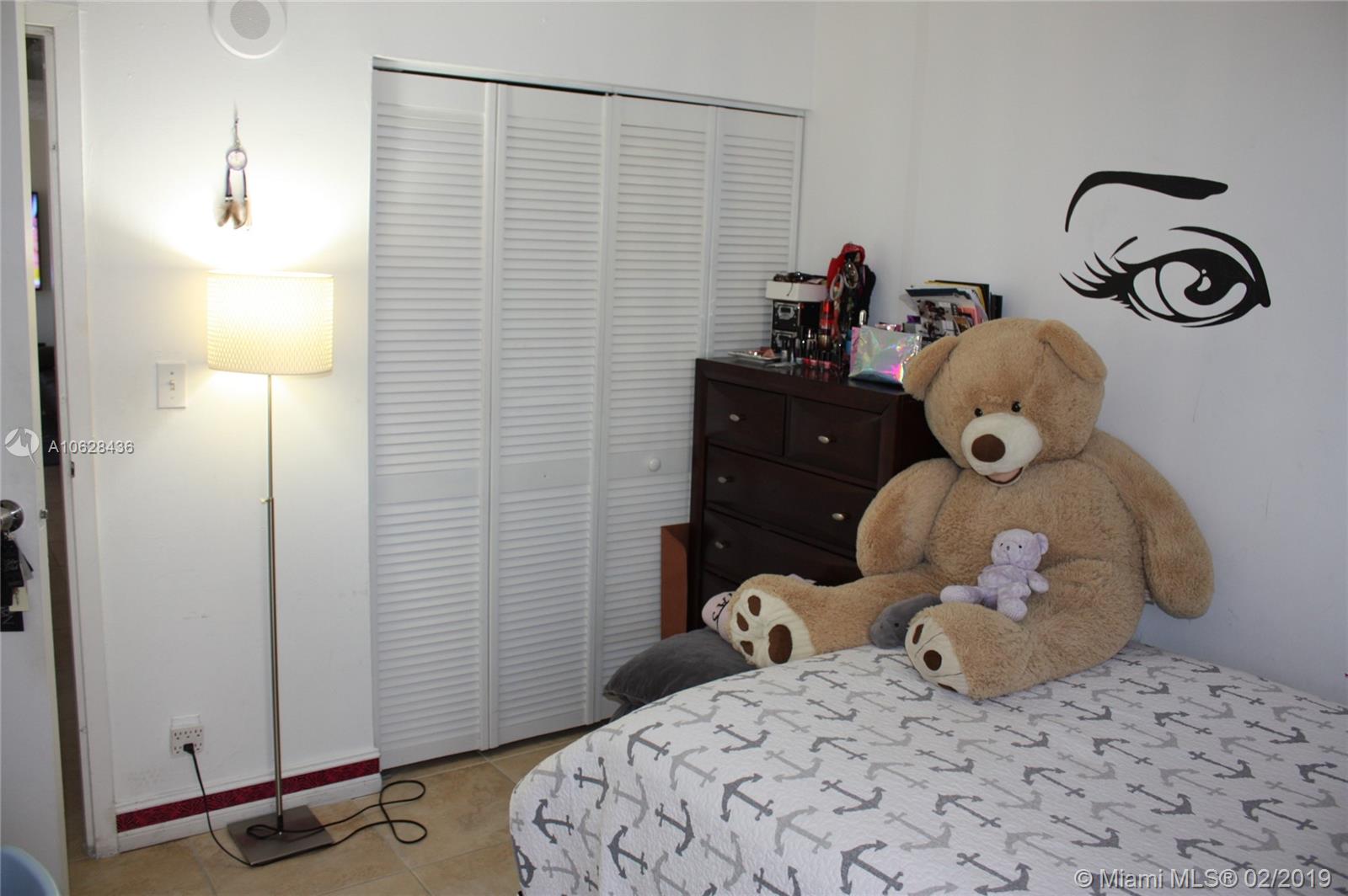 16909 North Bay Road, Unit 901 Sunny Isles Beach, FL 33160 - Photo 25 of 35